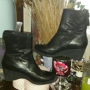 Nine West wedge boots